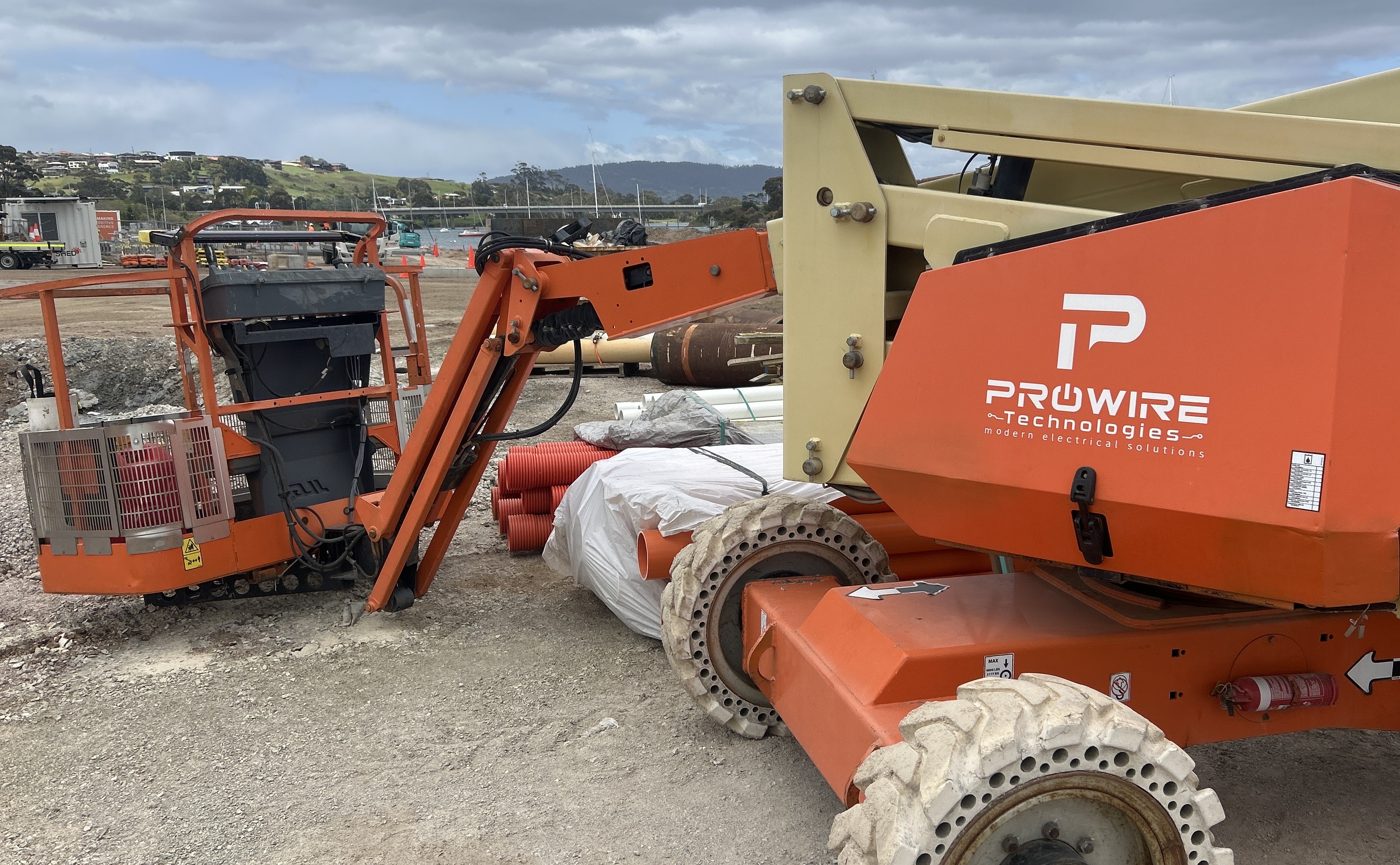 34 ft knuckle boom